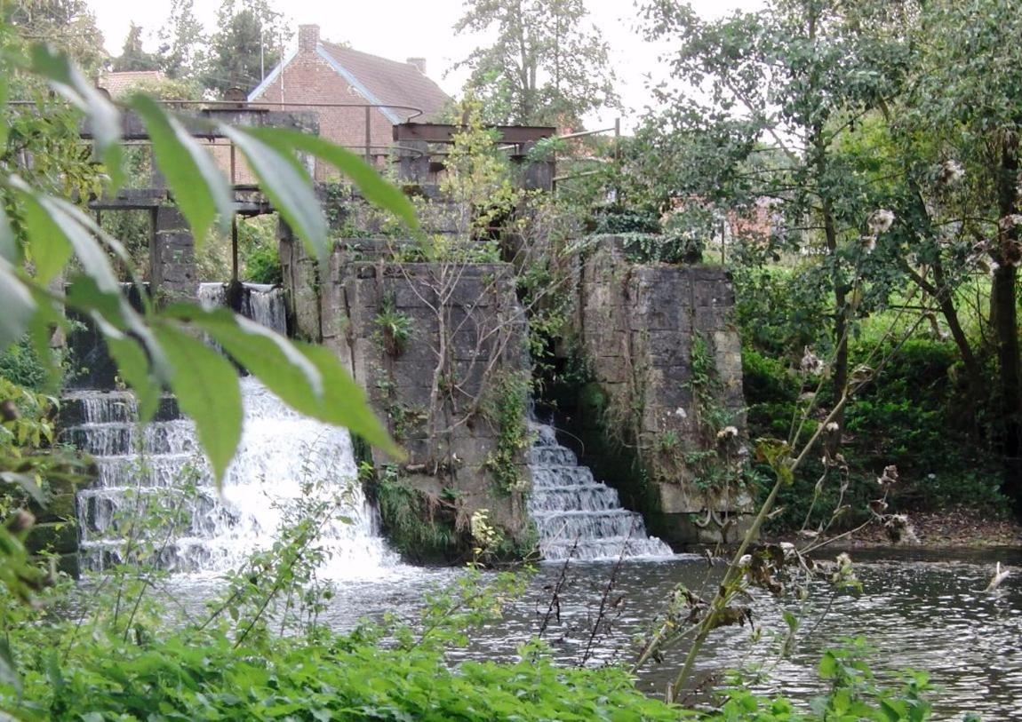 Le Groft Villa Rombies-et-Marchipont Exterior foto
